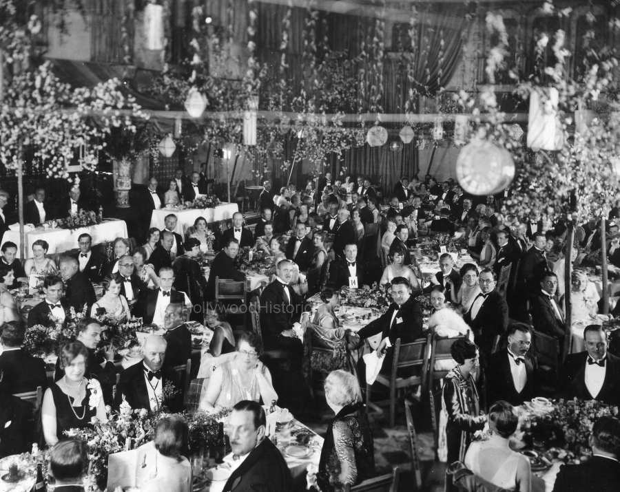 Roosevelt Hotel 1929 First Annual Academy Awards.jpg